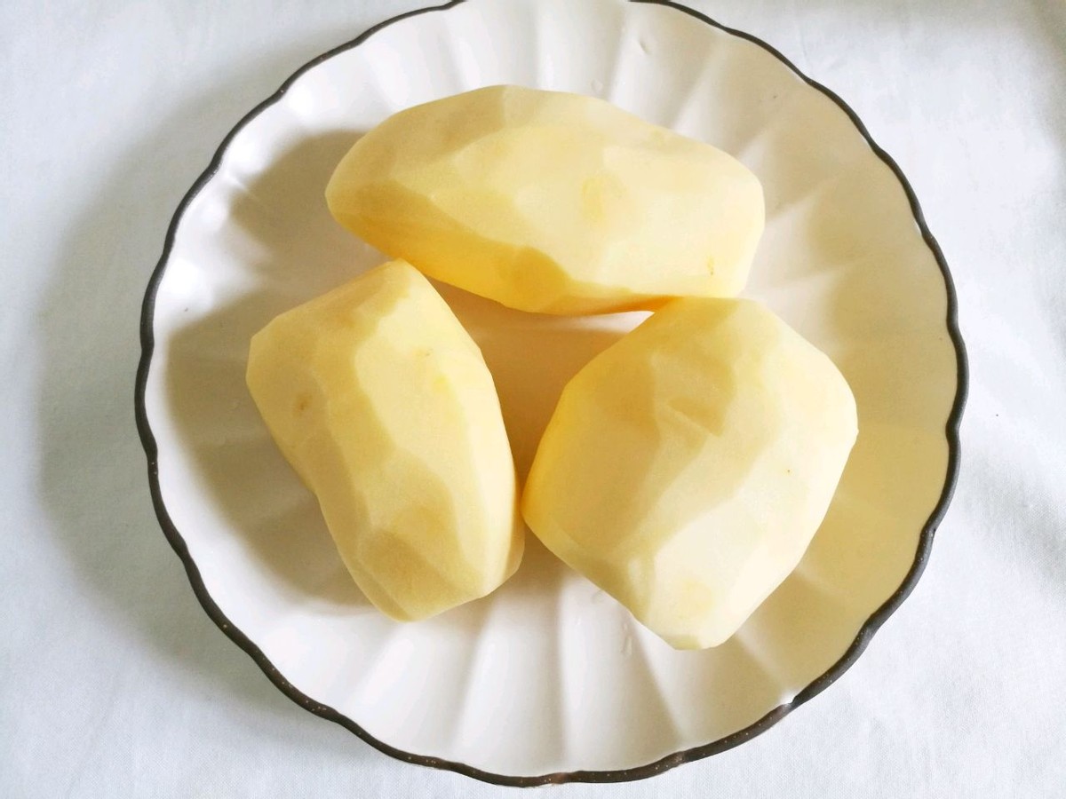 超辣狼牙土豆做法,凉拌狼牙土豆的做法儿童