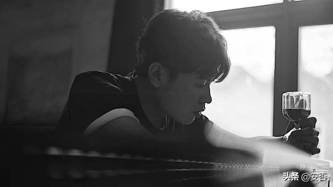 隔壁老樊写给其他人的歌曲,隔壁老樊在你的生命中留下阳光