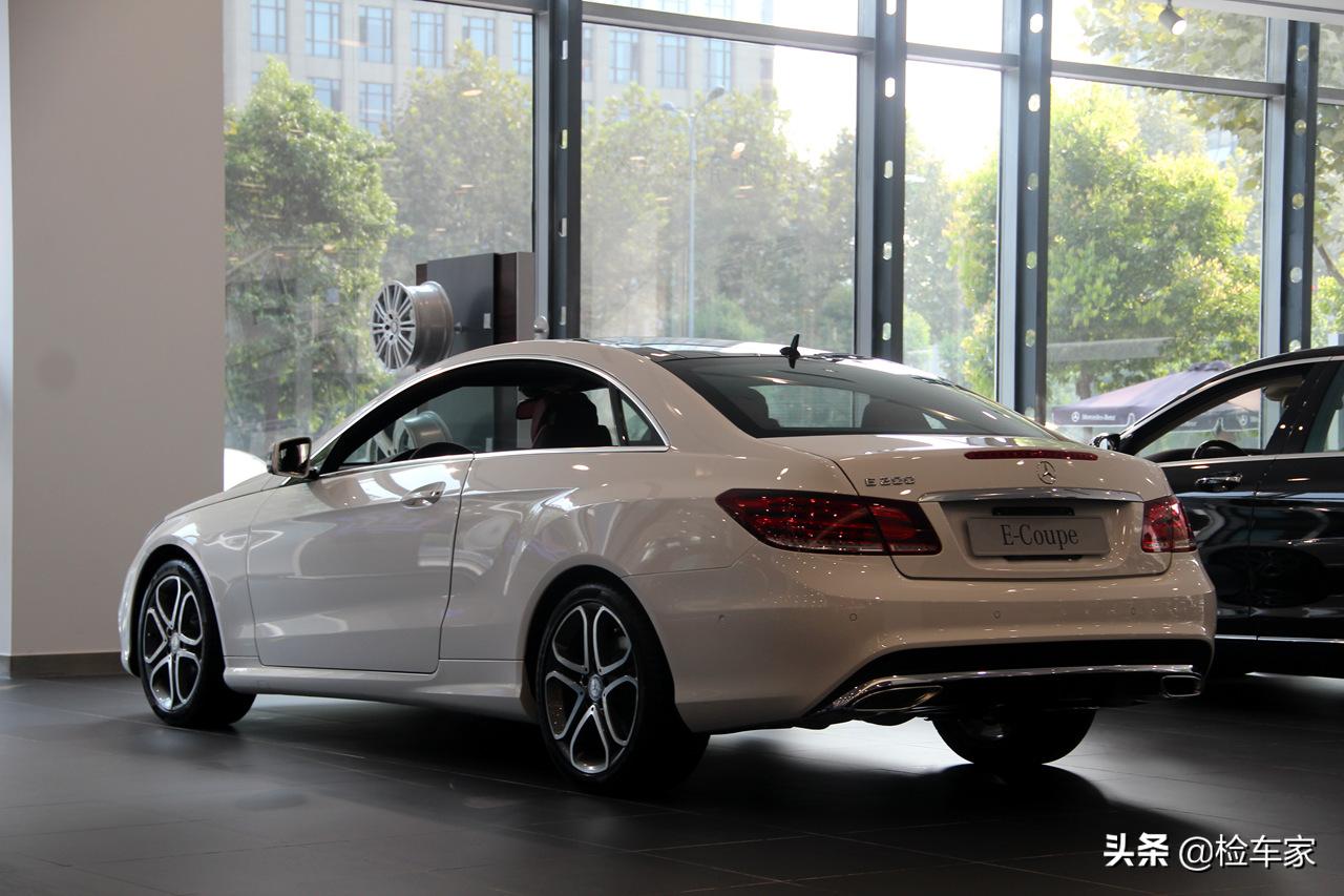 32万二手奔驰e300,30万买辆二手17年奔驰e200l