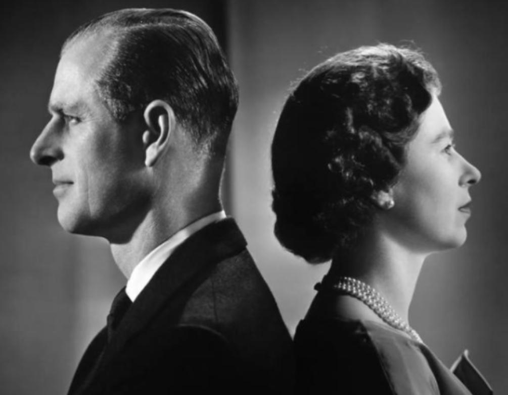 英国皇室查尔斯和戴安娜,英国女王和查尔斯日常