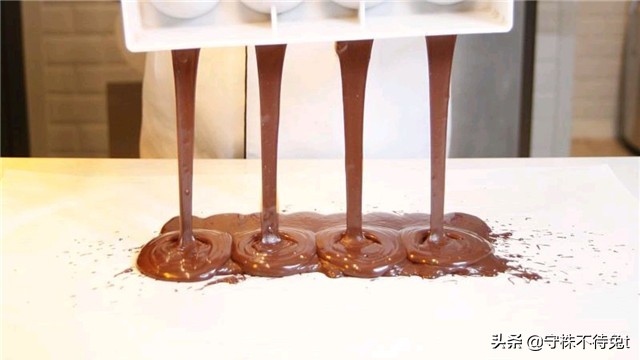 关于防毒面具的发明故事,细思极恐的发明防毒面具