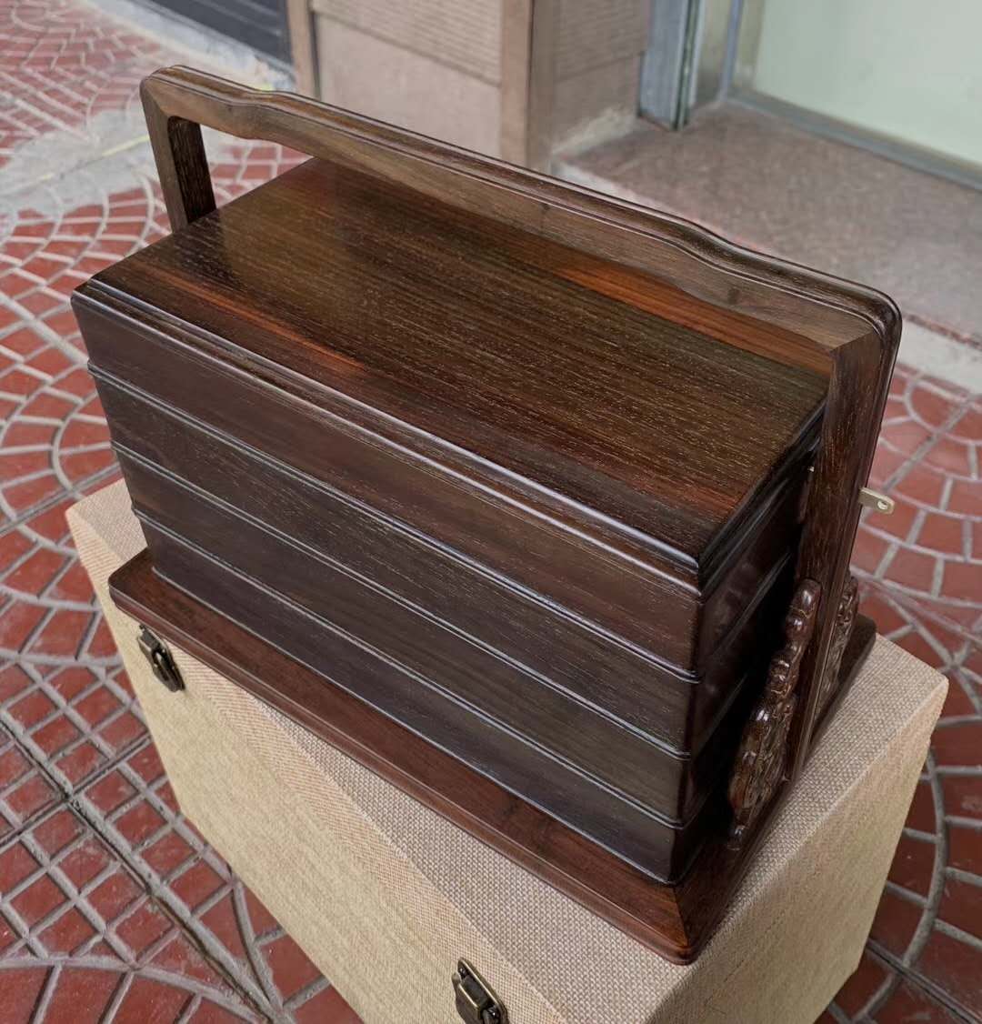 与交趾黄檀相似的木材,交趾黄檀是什么木