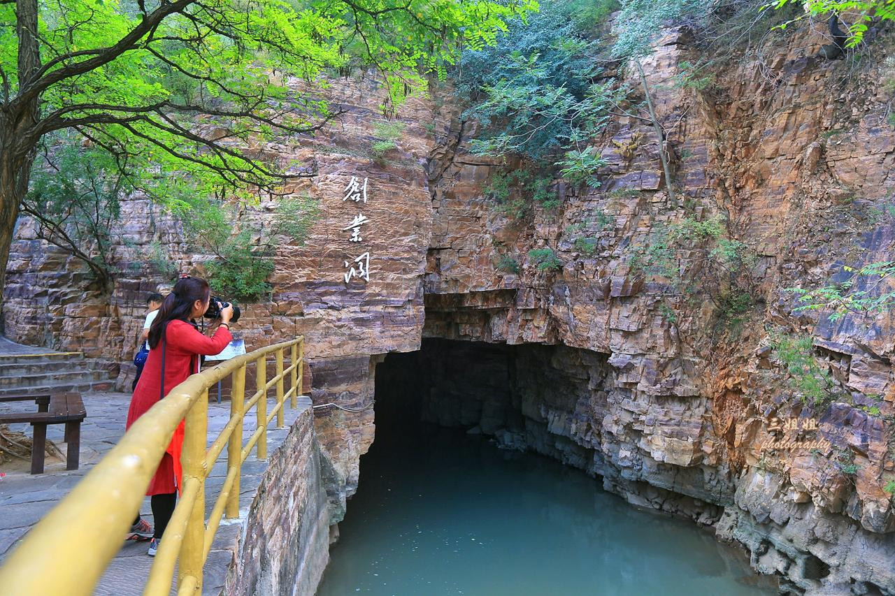 世界第八大奇迹安阳林州红旗渠,世界第八大奇迹河南林州红旗渠