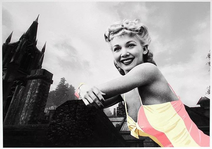 梦露最早的封面照,梦露一开始是金发吗