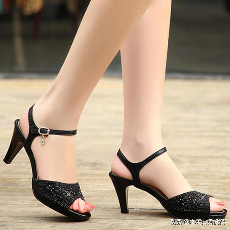 达芙妮现在品牌倒了吗,达芙妮鞋店现在怎么样了