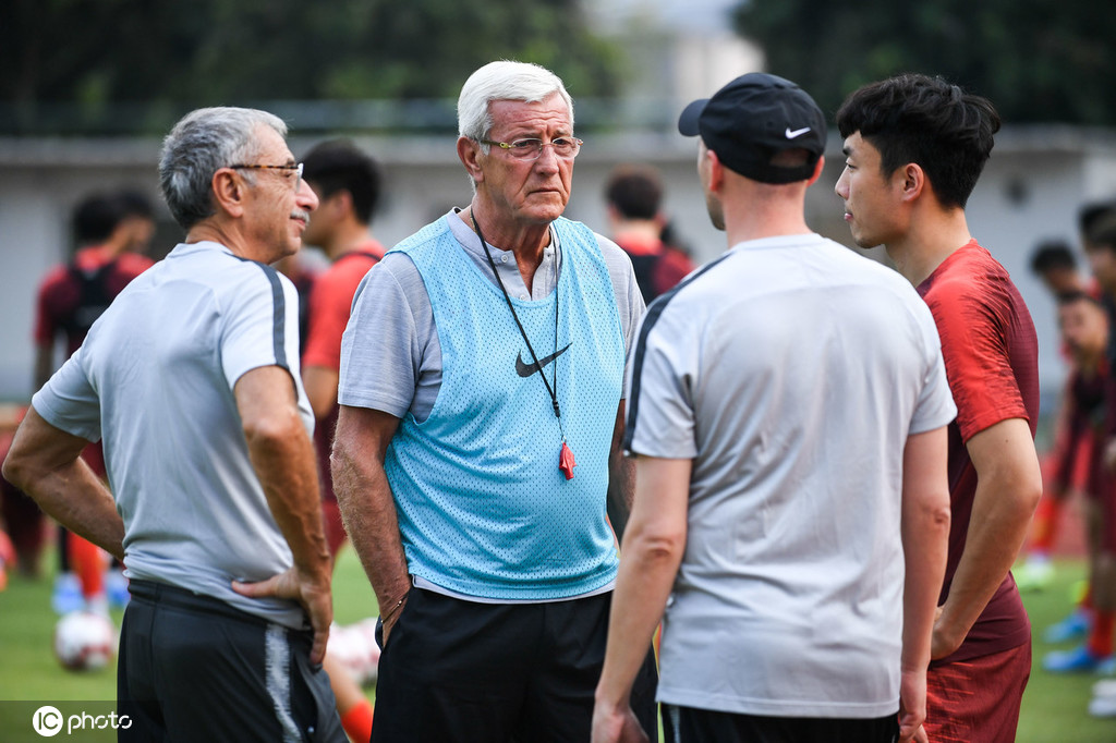 里皮带领国足高光一刻,里皮赛后说国足畏手畏脚