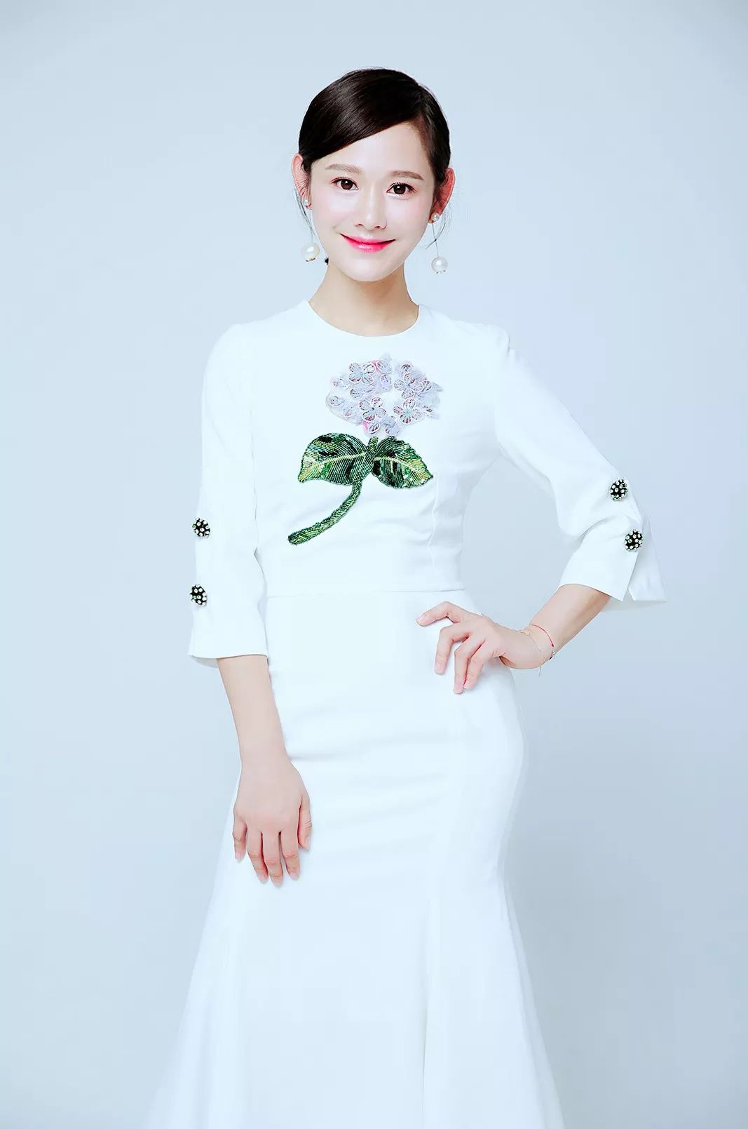 臻封面Vol.2|她是差不多小姐，更是狠角色美妈