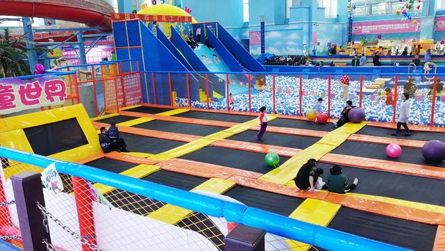 开一家蹦床公园投资多少钱,蹦床公园投资成本分析