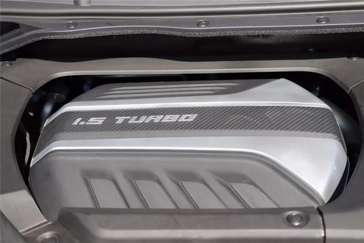 上汽大通maxusg50试驾,上汽大通g50试驾对比广汽传祺gm6