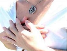 产后乳腺炎的症状及治疗方法,宝妈乳腺炎的症状及处理方法