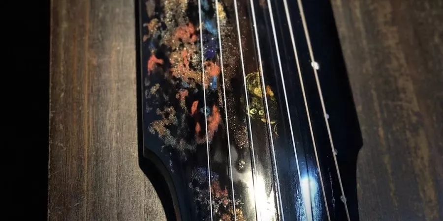 古琴琴弦保养用凡士林吗,古琴弦保养用甘油还是凡士林