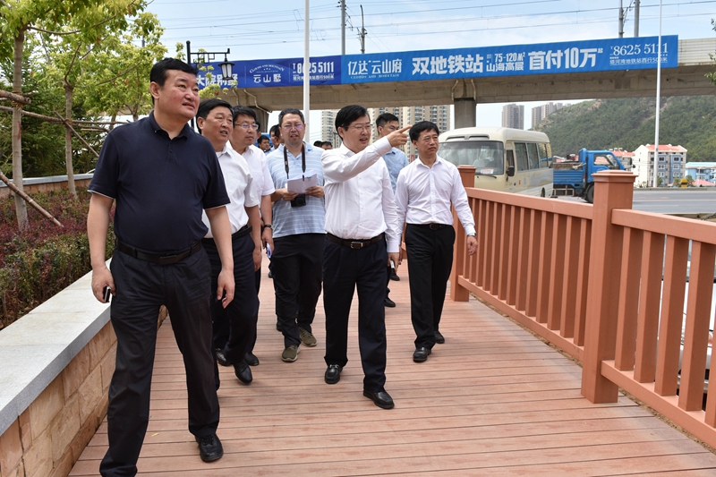 高新区新闻头条视频,高新三期新闻联播