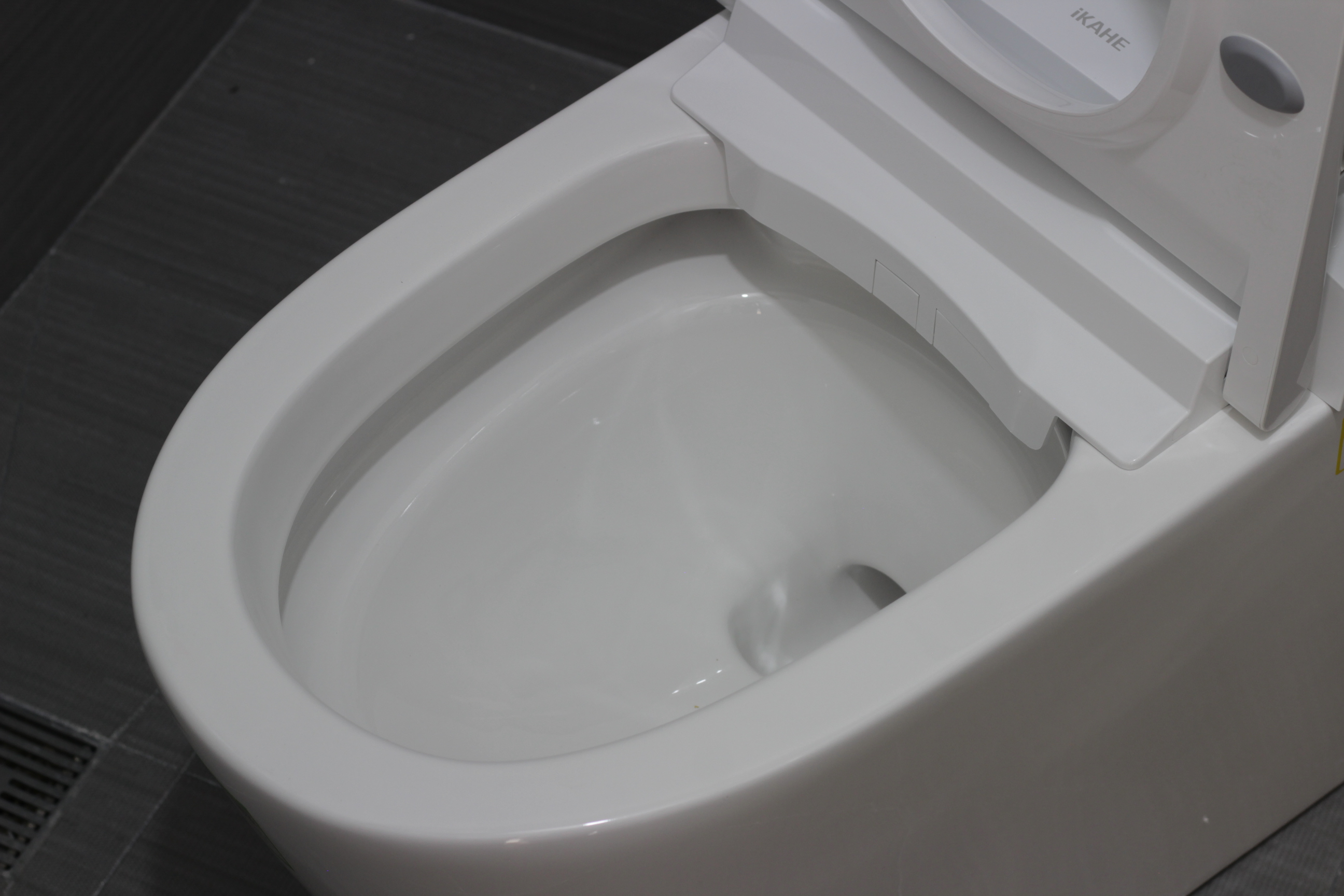 旧时王谢堂前燕，飞入寻常百姓家---怡和YV50智能马桶