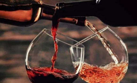 红酒是不是越贵越好喝,红酒越便宜越好喝