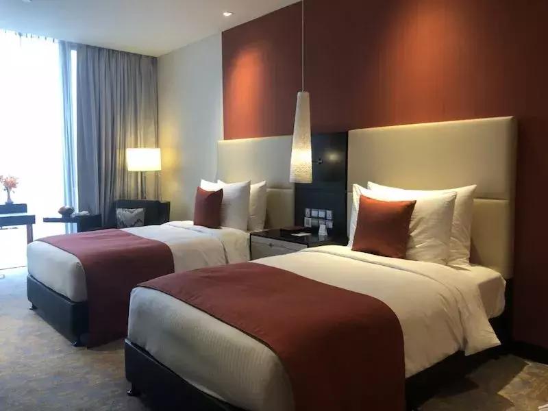 一生必去一次的神奇国度，榴莲白菜价，还有千与千寻里的海上火车