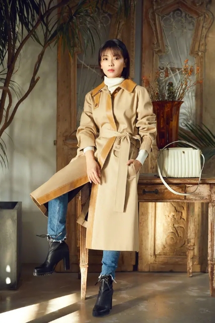 奔4的女人还穿减龄的衣服,女生卫衣穿搭图片刘涛