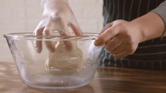 早餐油条怎么做酥脆松软完整教程,酥脆可口的油条是怎么做出来的