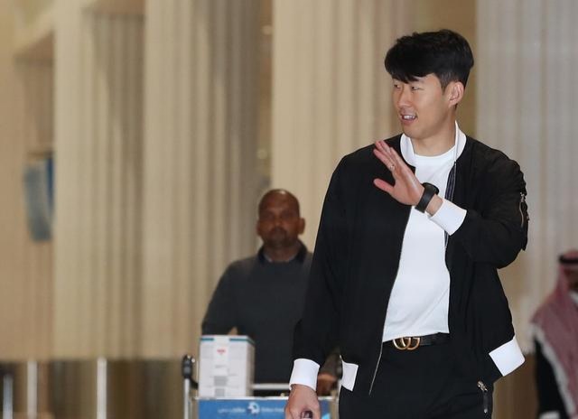 韩媒称国足是韩国严峻考验,韩媒说男足少林足球