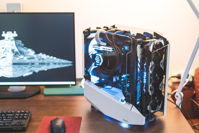 能畅玩三a大作的itx游戏主机,两千元预算性能最强的itx主机