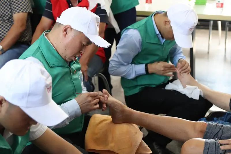 “四史”学习教育|“一个支部一个故事”——一把扦脚刀