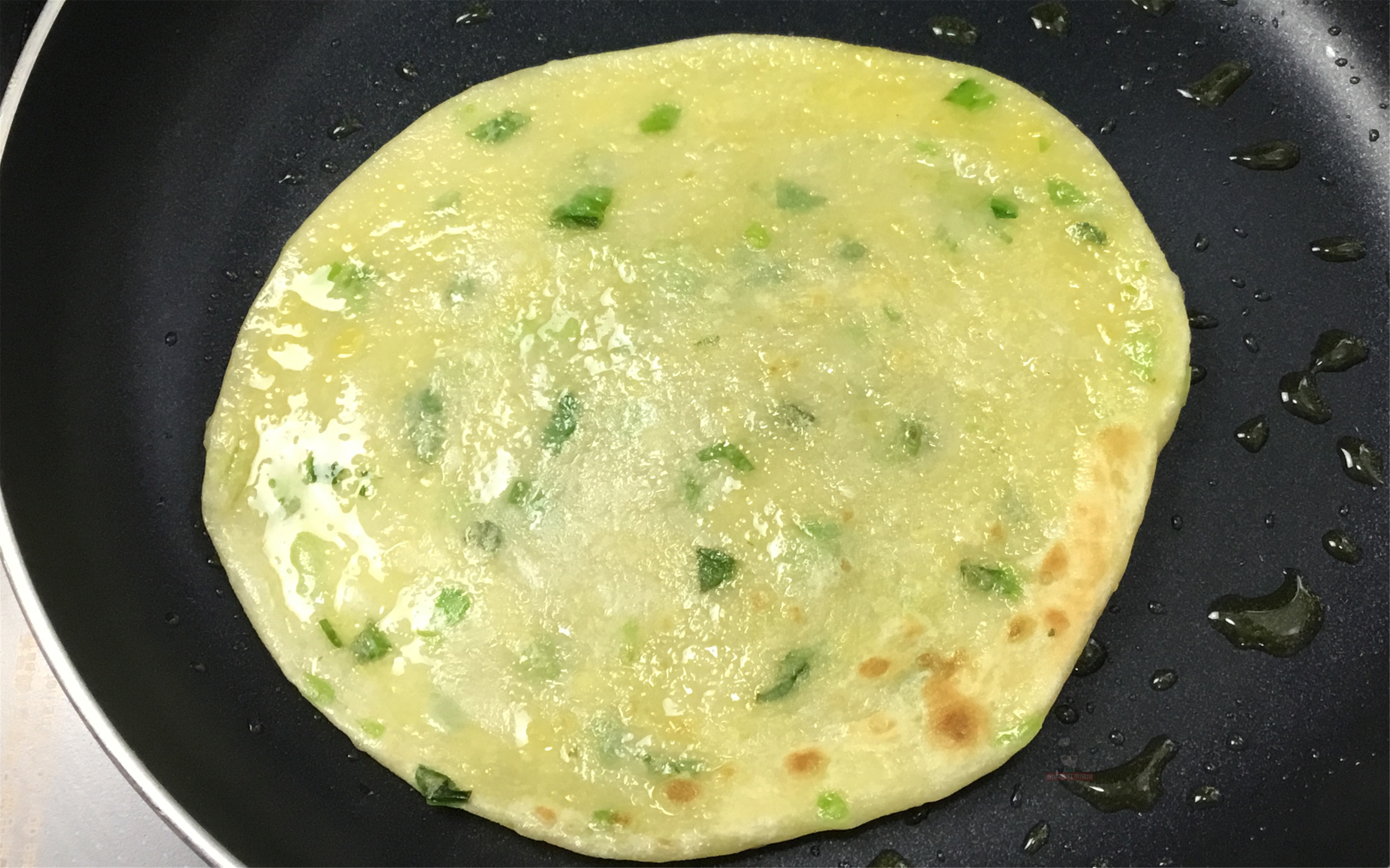 千层饼怎么做酥脆松软有层次,千层饼的家常做法又软又酥