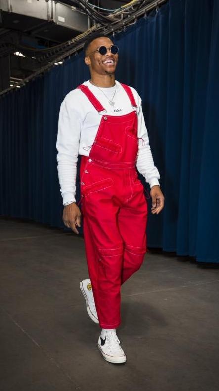 穿搭最好看的nba球员,2020nba全明星球员穿搭