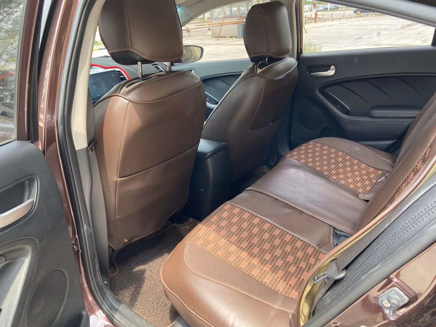 2016年起亚k3手动挡1.6,起亚k31.6l自动油耗