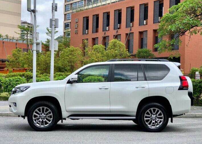 2018款普拉多3.5低速四驱怎么开启,丰田普拉多中规3.5越野测试