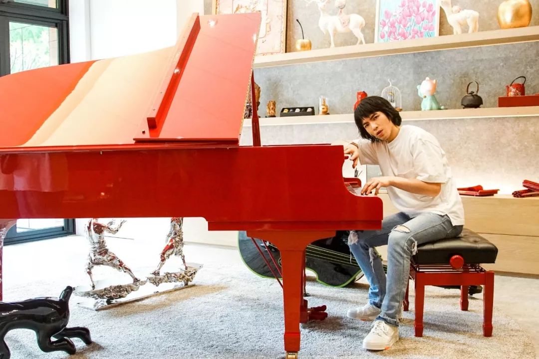 萧敬腾的单身豪宅曝光,萧敬腾8层豪宅曝光多少钱