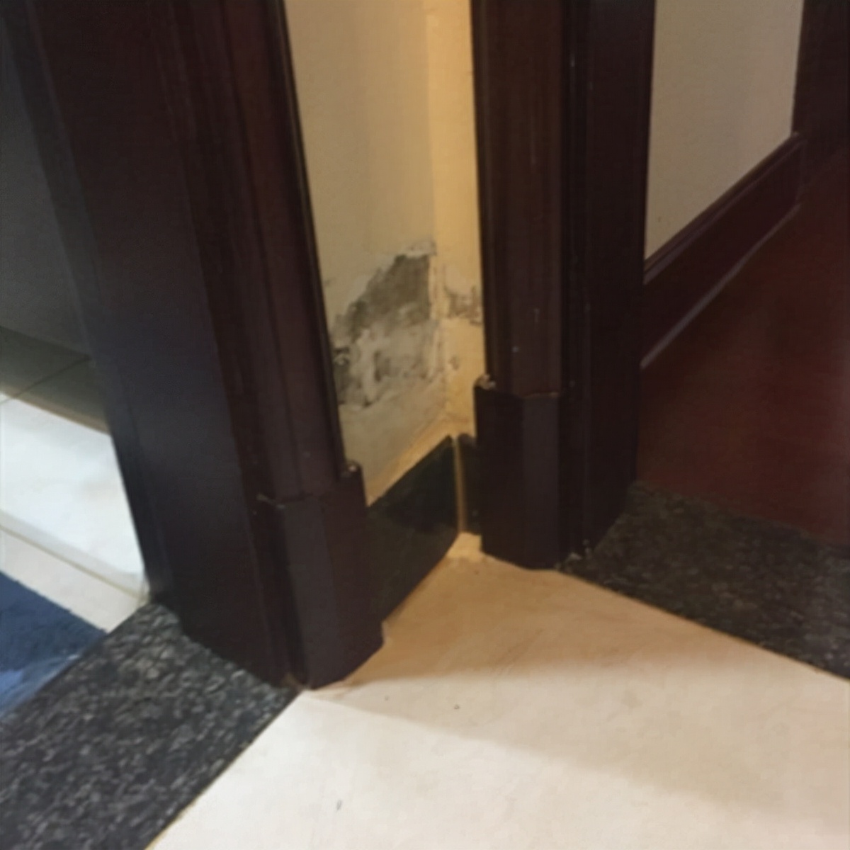 6楼卫生间漏水漏到5楼怎样解决,卫生间管子漏水怎么查哪里漏