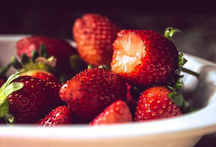 孕期补充叶酸越多越好吗,孕妇补充叶酸的正确方法和时间