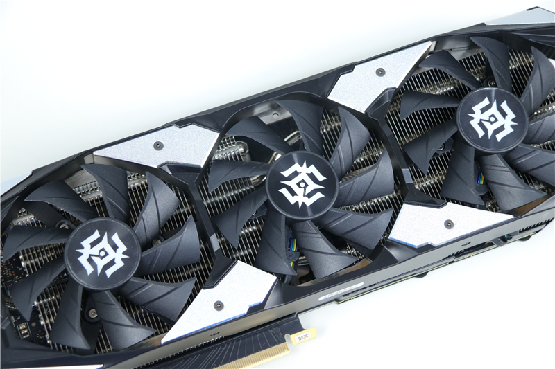 光追版《我的世界》初体验，索泰RTX2070s默频很能打