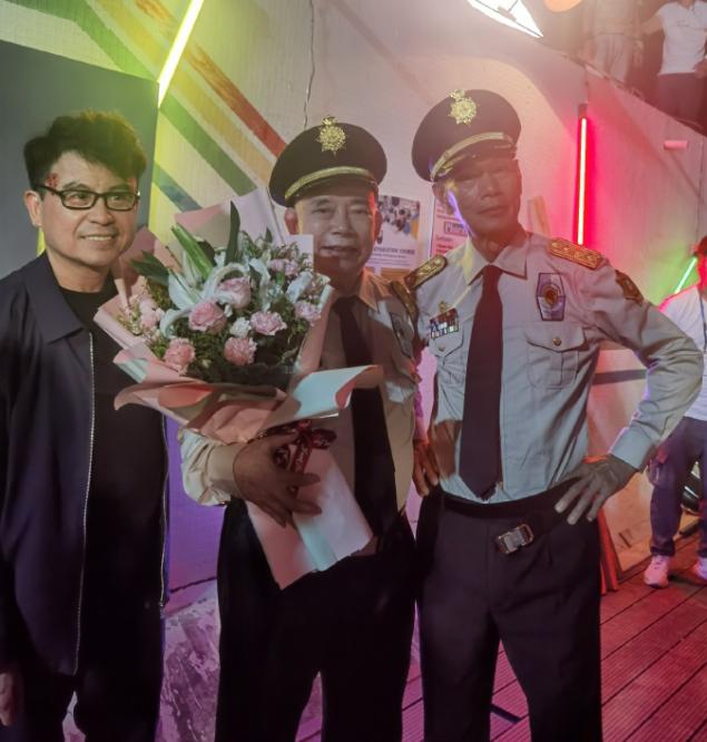 逃学威龙周星驰电影解说,逃学威龙3电影周星驰出场