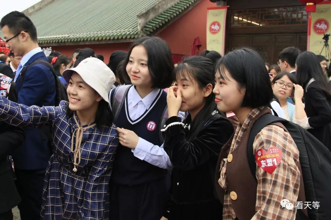 南宁二中成人礼，崇左一家长写给孩子的一封信，值得一看！