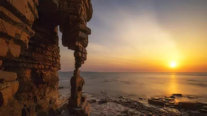 为什么大连人的地位高,大连人属于哪个民族