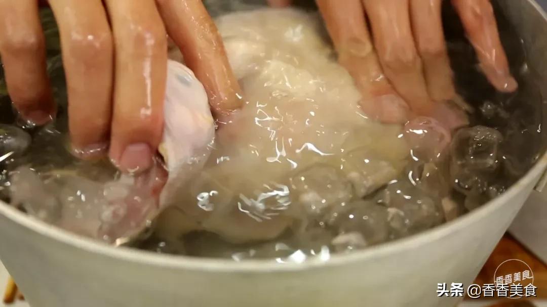 不炒不炸蒸着吃的做法,脆皮鸡怎么做才不腻