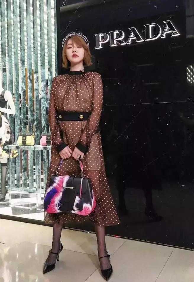 最先穿丝袜的国家,最早穿丝袜的人