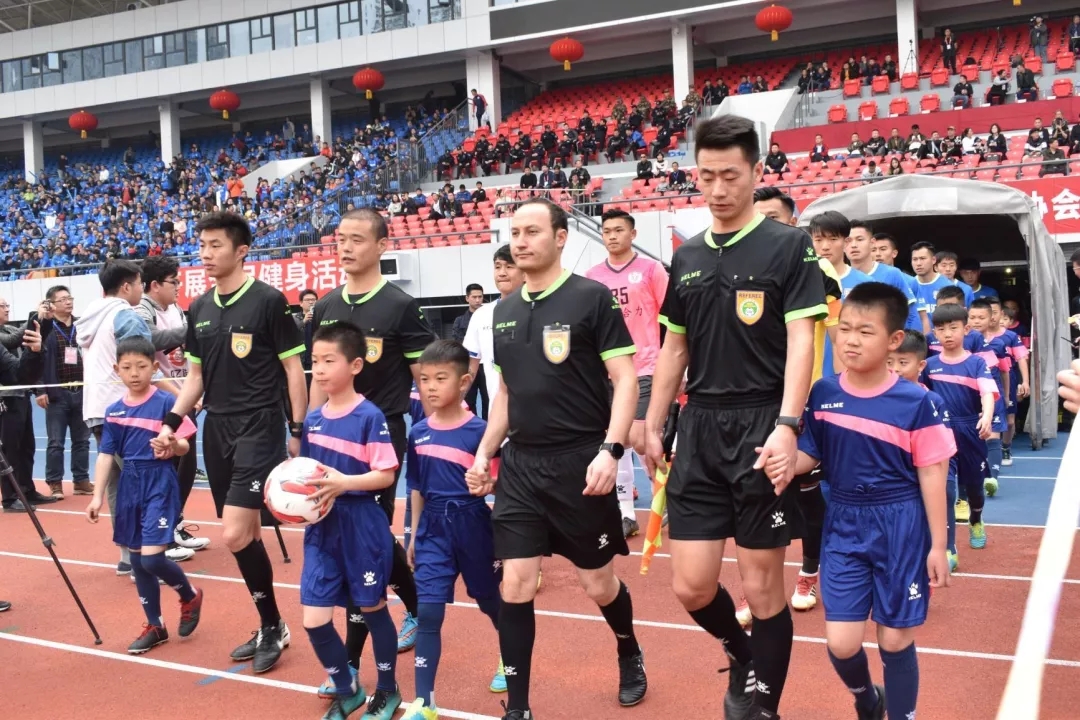 新赛季中乙联赛,武汉新华路体育场足球比赛