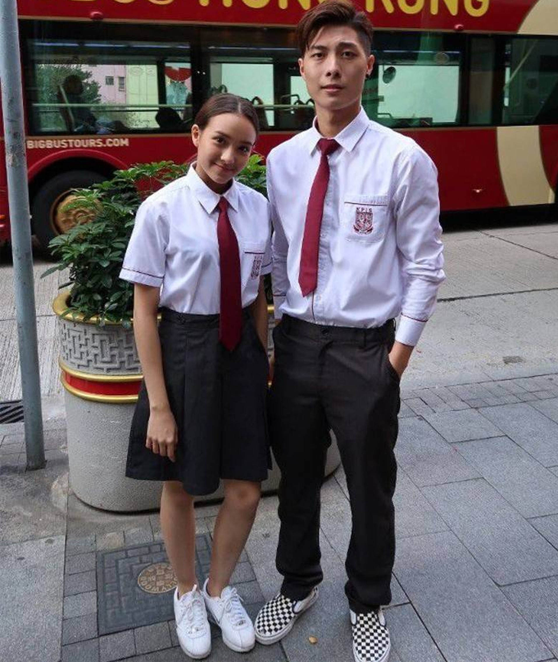 吴岱融香港足球队,吴岱融踢球