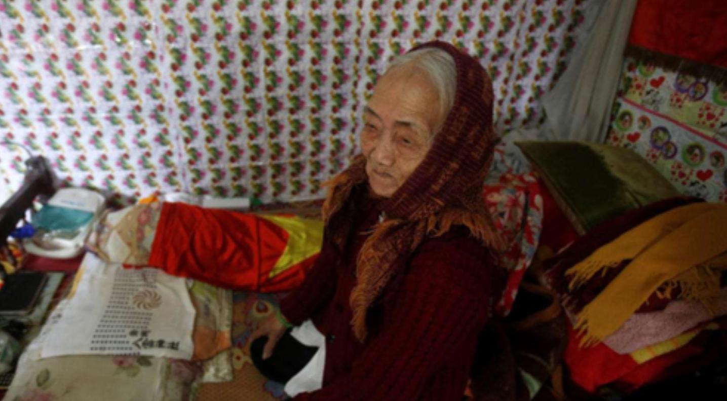 94岁越南老妇为何被日本丈夫遗弃,越南96岁老人晚年
