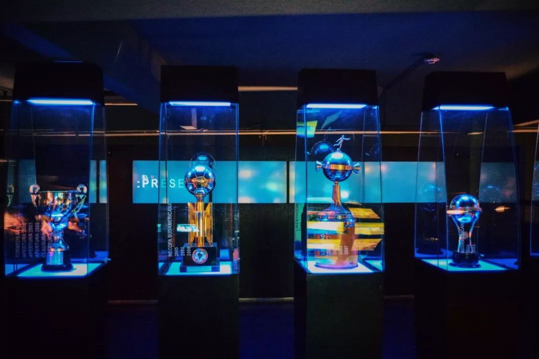 博卡青年白色球场,博卡青年主场球场