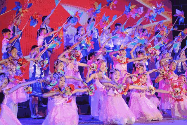 鹏城八月欢乐游购物补贴领取,鹏城欢乐游购汽车文化节惠民车展