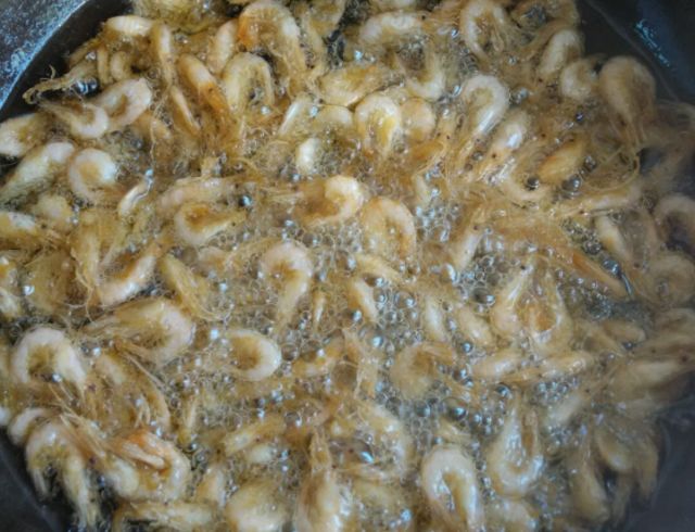 虾皮炒韭菜可以长高吗,韭菜和绿豆芽一起炒宝宝可以吃吗