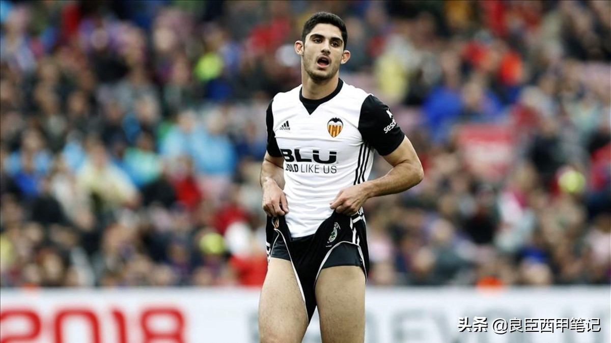 丹尼斯苏亚雷斯瓦伦西亚,巴萨瓦伦西亚苏亚雷斯