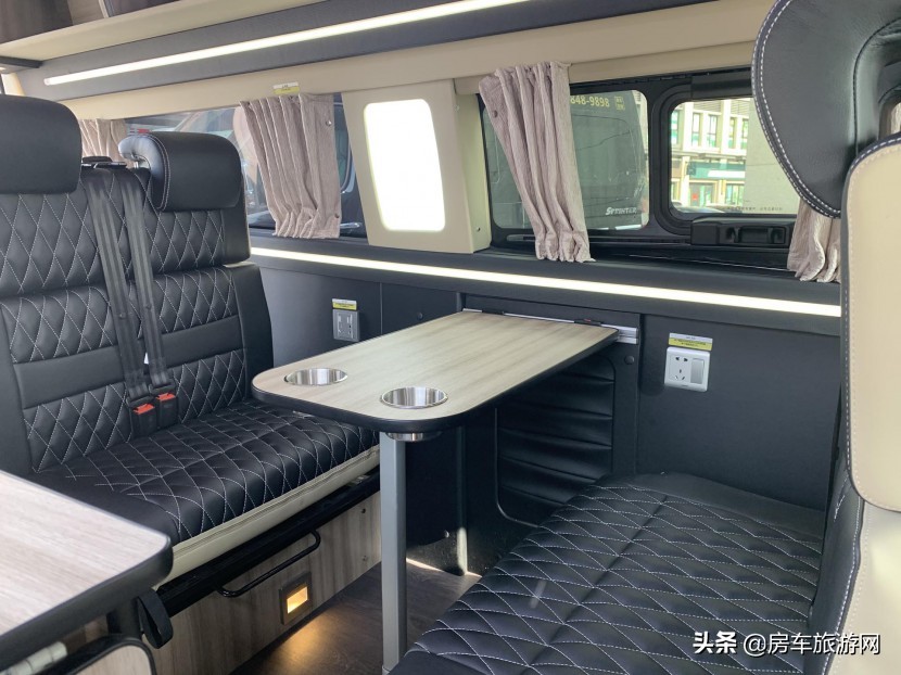 福客特进口福特商旅房车,福客特四驱越野商务单人房车