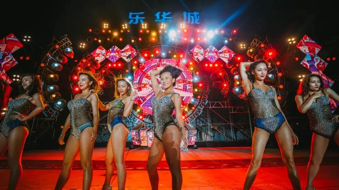 七夕同游特惠套票,七夕当天情侣进店即享八折特惠