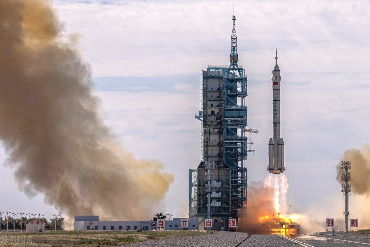 世界十大运载火箭排名现役,全球十大重型火箭发射