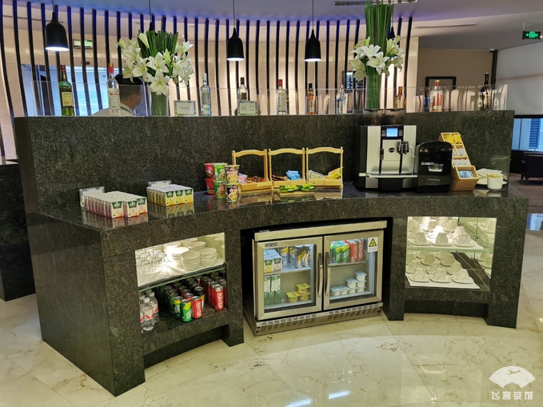 感觉捡到宝了！坐飞机前收到邮件，第2020位旅客提供升舱礼遇