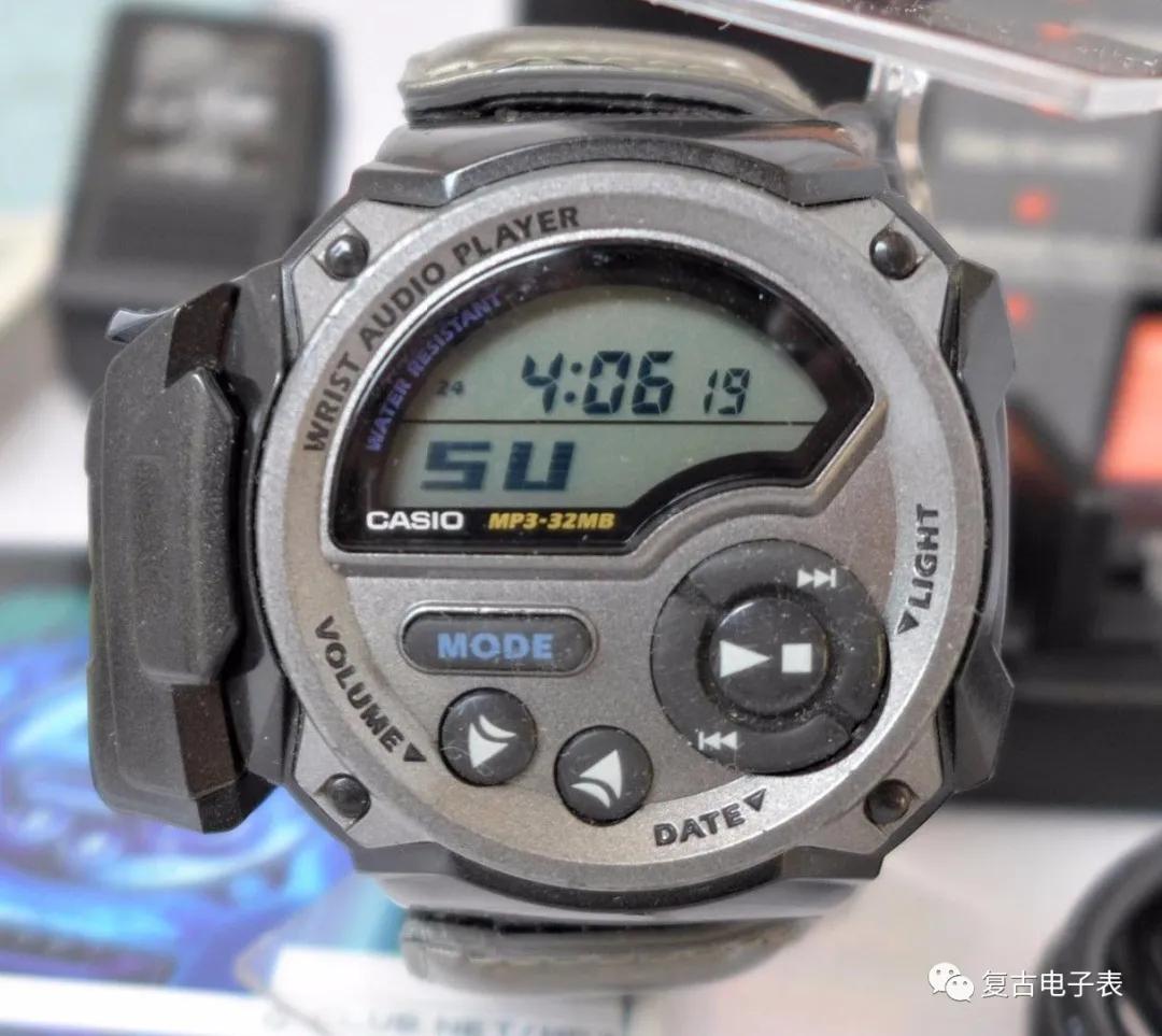 世界上第一块手表,世界第一块电子手表