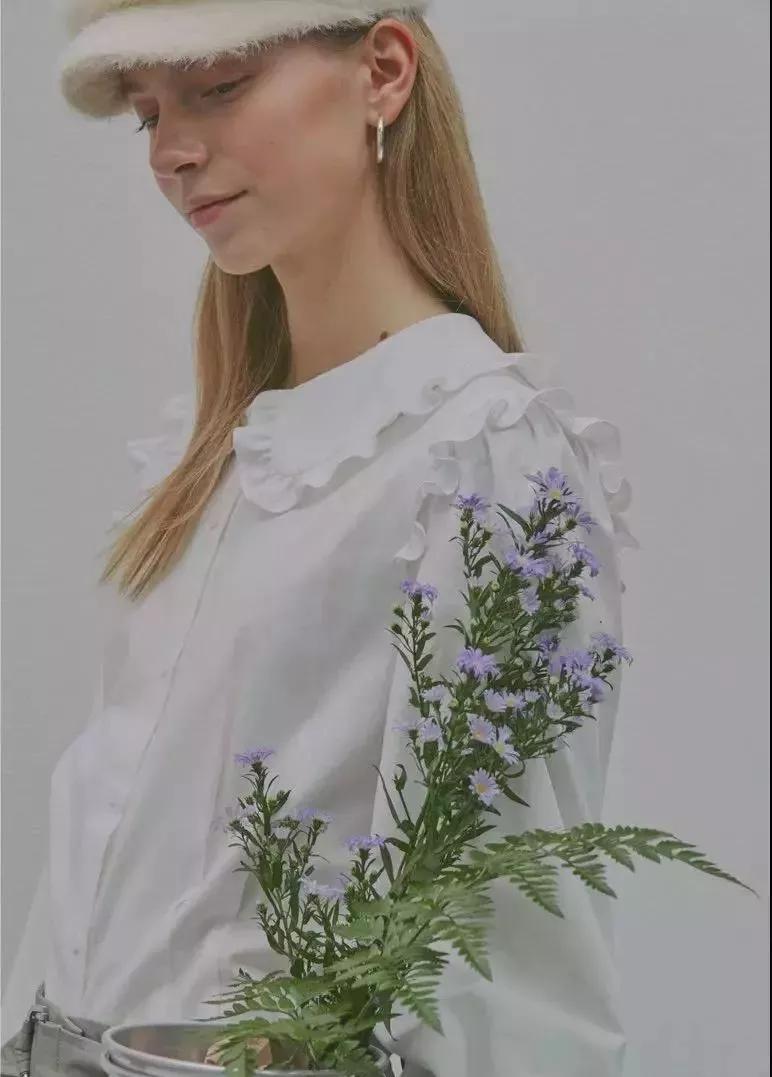 孔孝真同款衬衫豹纹绿色,孔孝真穿搭都是什么品牌